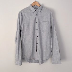 Lululemon men’s button down Dress shirt. (Size L)